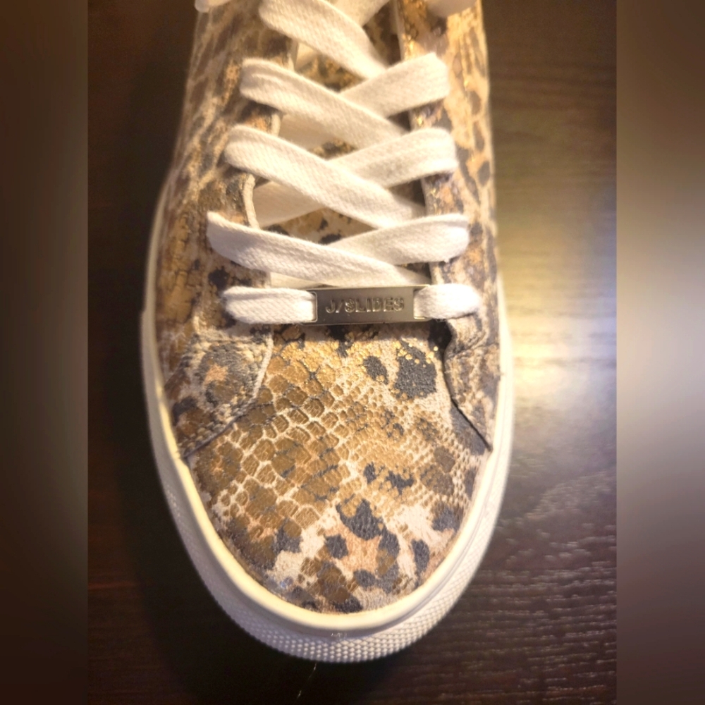 J/Slides The Buckle Lacee Sneaker Size 8.5 Euc - image 3